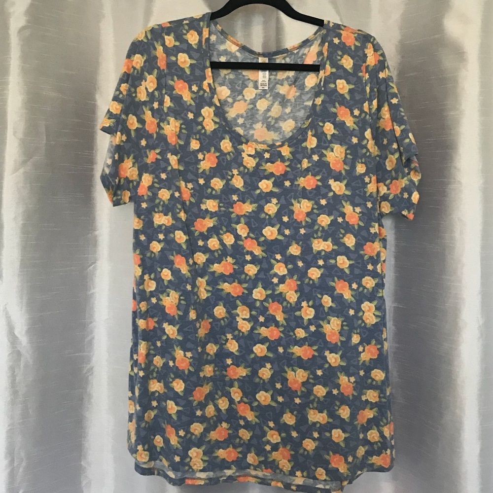 LulaRoe Classic Tee